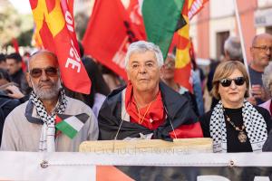 Nuoro,-manifestazione-per-la-Palestina-01 8
