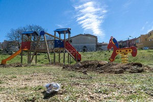 Nuoro, rifiuti al Parco di Tanca Manna (foto S.Novellu)